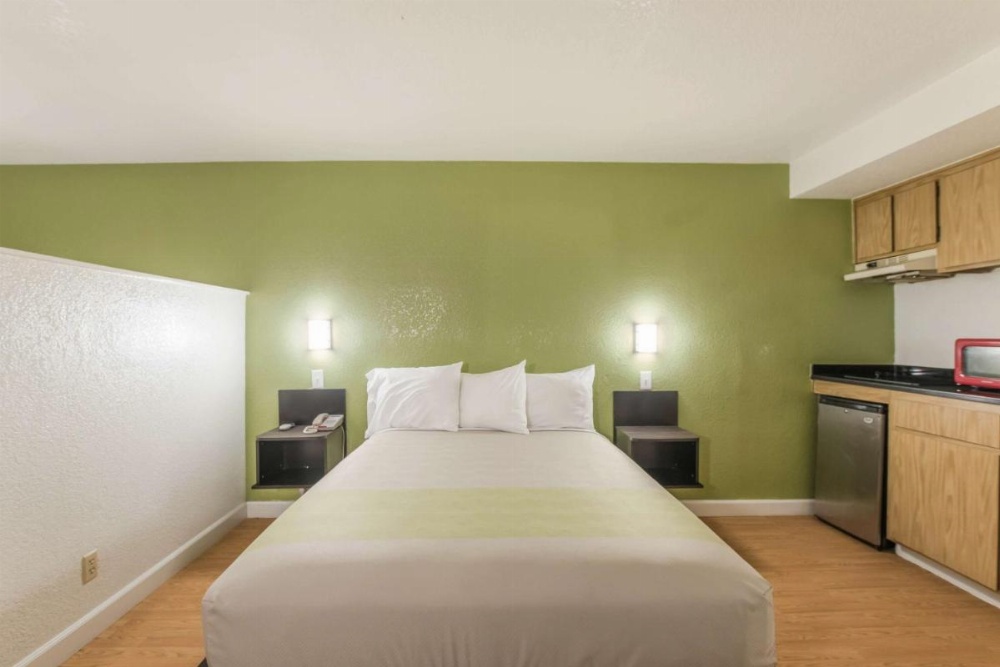 Room image 2